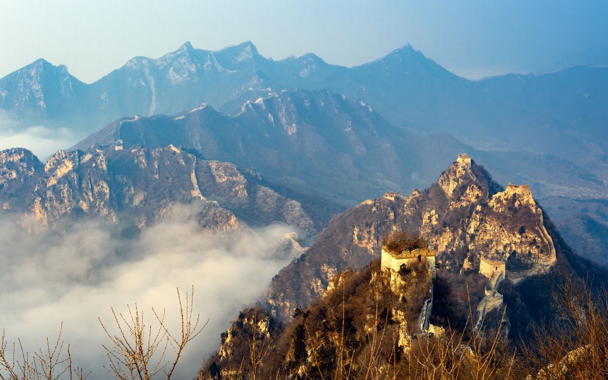 Compare Hikes: Jinshanling-East Gate Hike VS. Jiankou-Mutianyu Hike