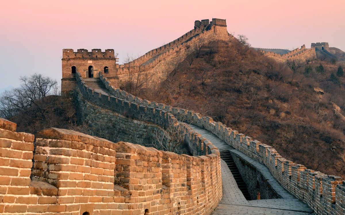 Compare Hikes: Jinshanling-East Gate Hike VS. Jiankou-Mutianyu Hike