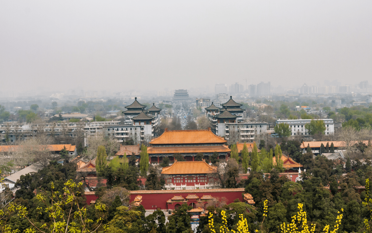 Explore the Best Parks in Beijing–Jingshan Park And Beihai Park